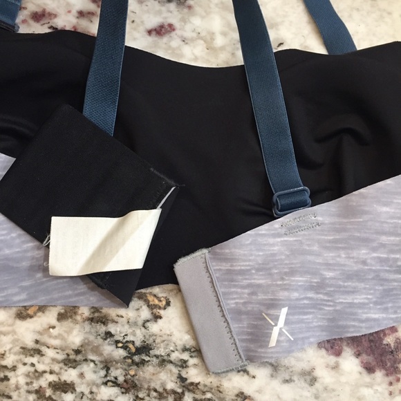 Knix Padded Evolution Bra Reversible Size 1 - Picture 6 of 10